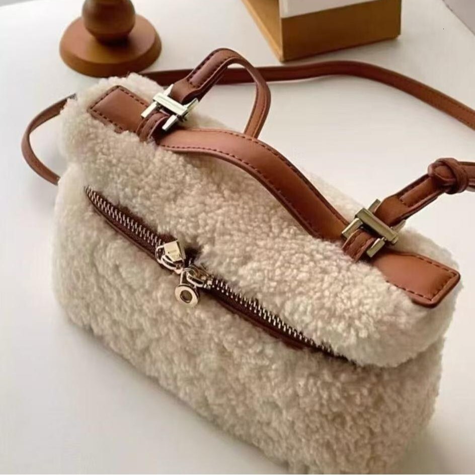 2025 Designer Bag New High-end Vintage Wool Lamb Handbag Box Bag For Free Delivery To Your Door Women, Niche Design Single Shoulder Luxury Bag Crossbo