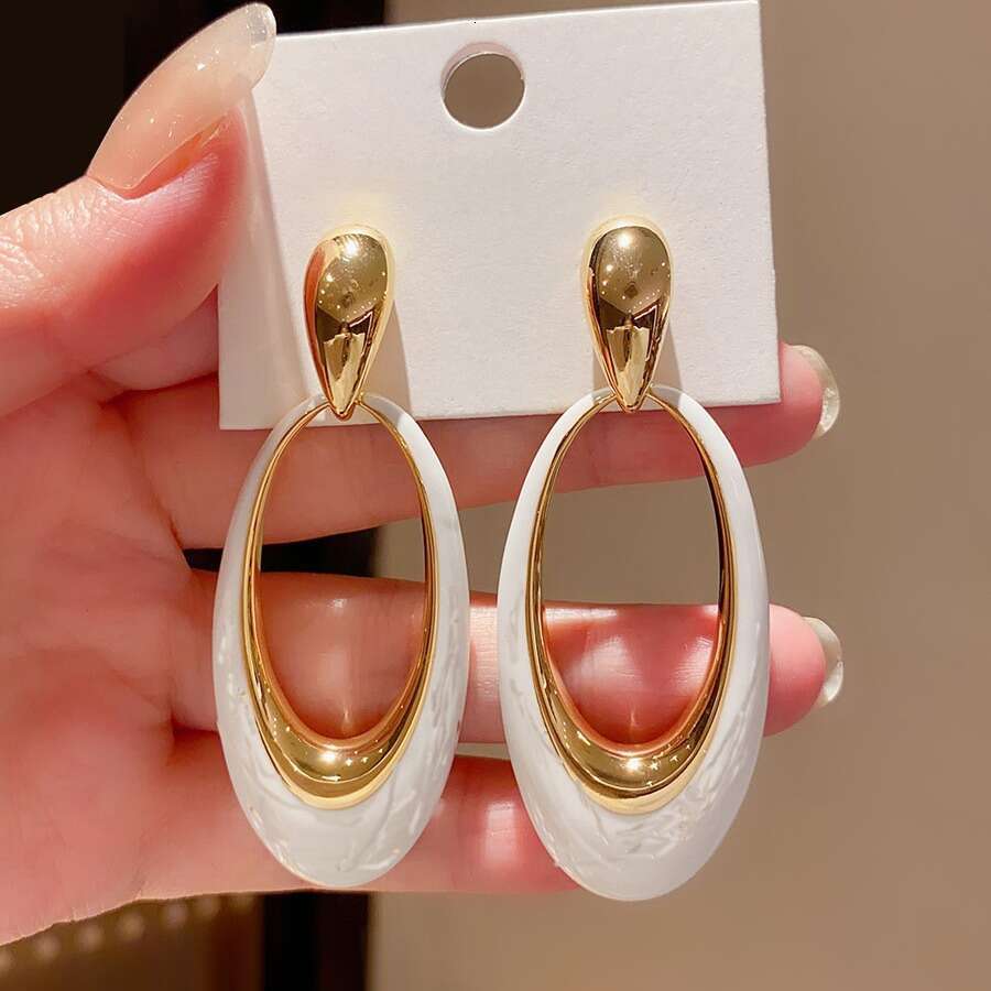 2025 Minimalist Statement Jewelry Enamel Geometric Earrings - Oversized Hollow Pearl White Dangle Earrings with Shell Motif