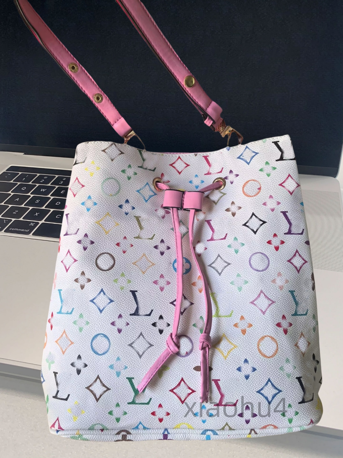 Luxurys Designer bags Womens Shoulder Bags Ladies Shopping Drawstring Bag Cross body Handbags Crossbody bag Tote bag Purse Casual Wallets Leather Messenger bag