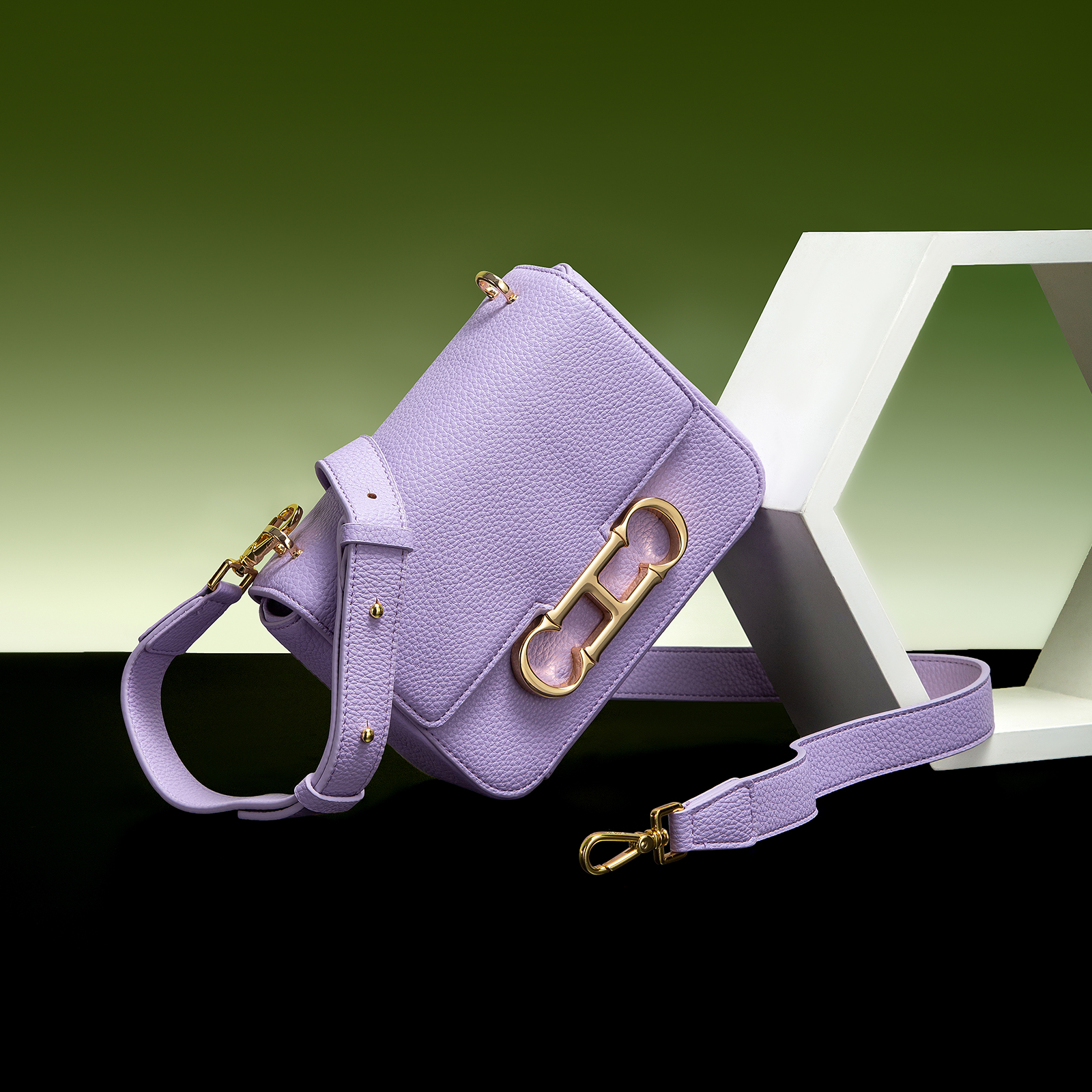 Women's Crossbody Bag Classic Flip Small Square Bag PU Classic Business Commuter Crossbody Bag
