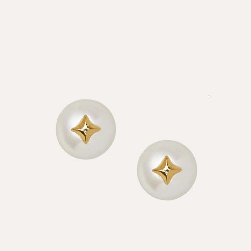New Product Same Style Titian Girl Pearl Earrings Round Small Exquisite Stud Design