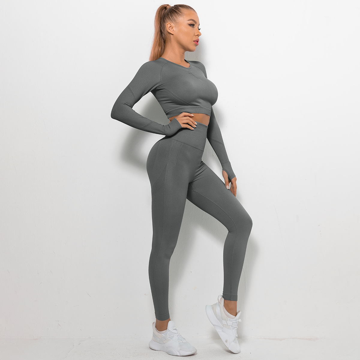 Seamless Yoga Two-Piece Set Women High Waist Tight Sports Long Sleeve Fitness Yoga Pants Yoga Suit Complete styles and good quality