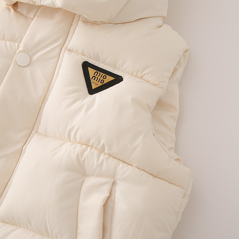 2025 New Arrival Boys' Winter Fleece Lined Hooded Vest Fashionable Warm Baby Toddler Winter Outfit 3 pieces