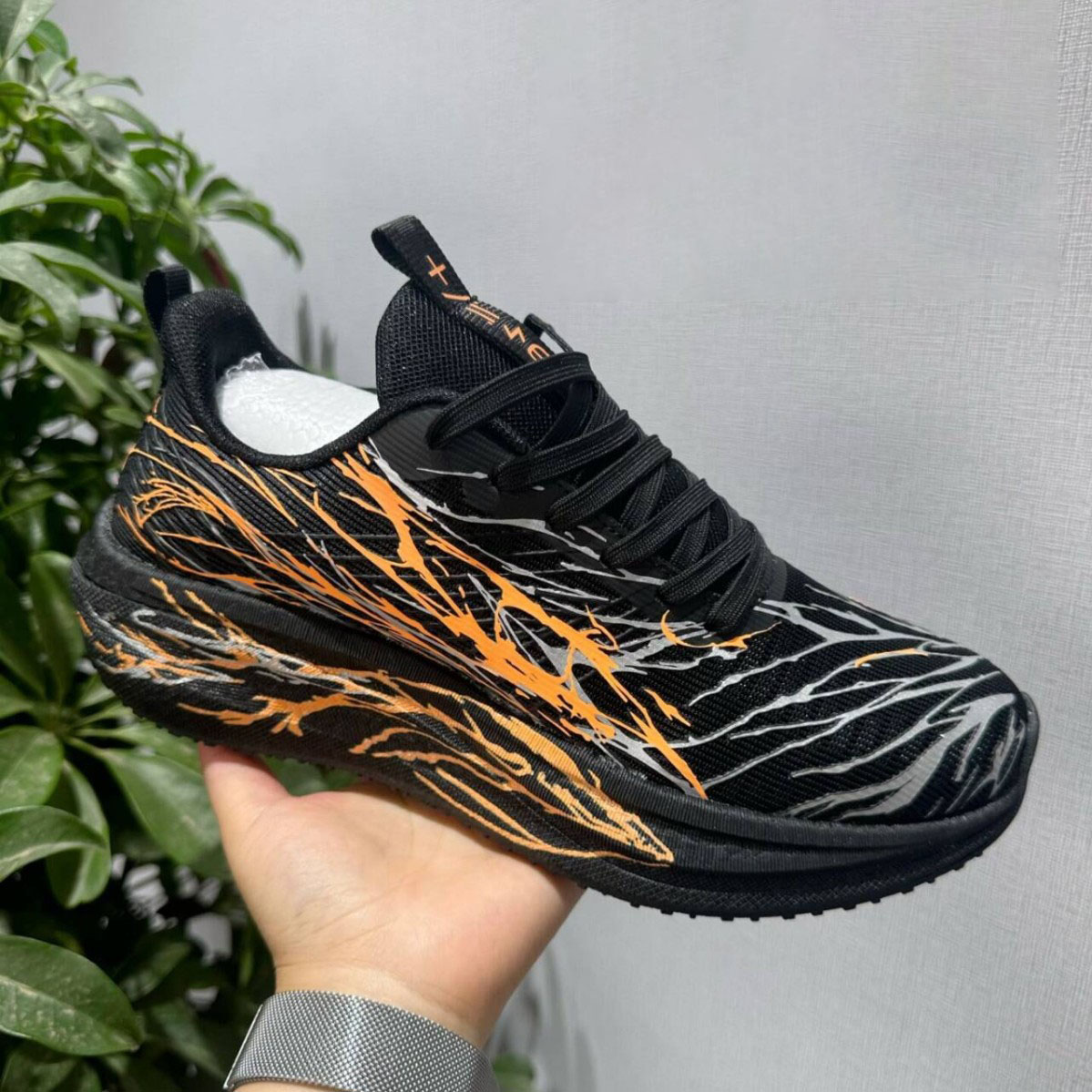 designer running shoes new ultra-light real-bounce soft-soled shock-absorbing sports shoes unisex wear-resistant anti-slip racing carbon plate running