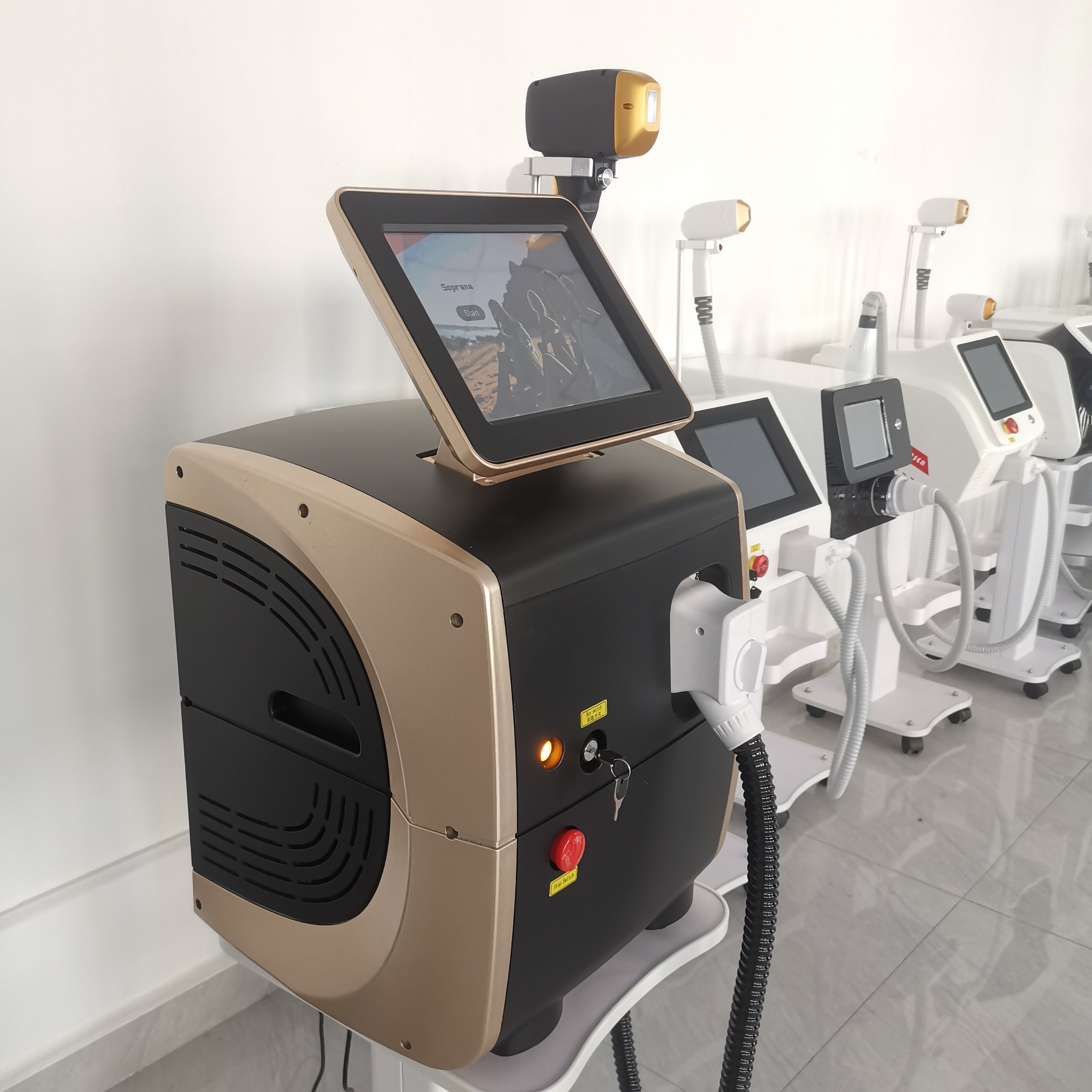 2025 diode laser hair removal device, 755nm, 8080nm, 1064nm safe, painless and permanent hair removal, used for home and salon use