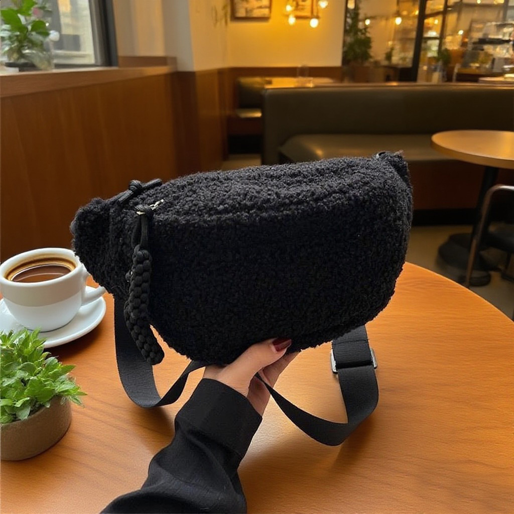 2024 Autumn Winter New Teddy Fleece Plush Bag Large Capacity Korean Style Crossbody Bag Casual Waist Bag Chest Bag