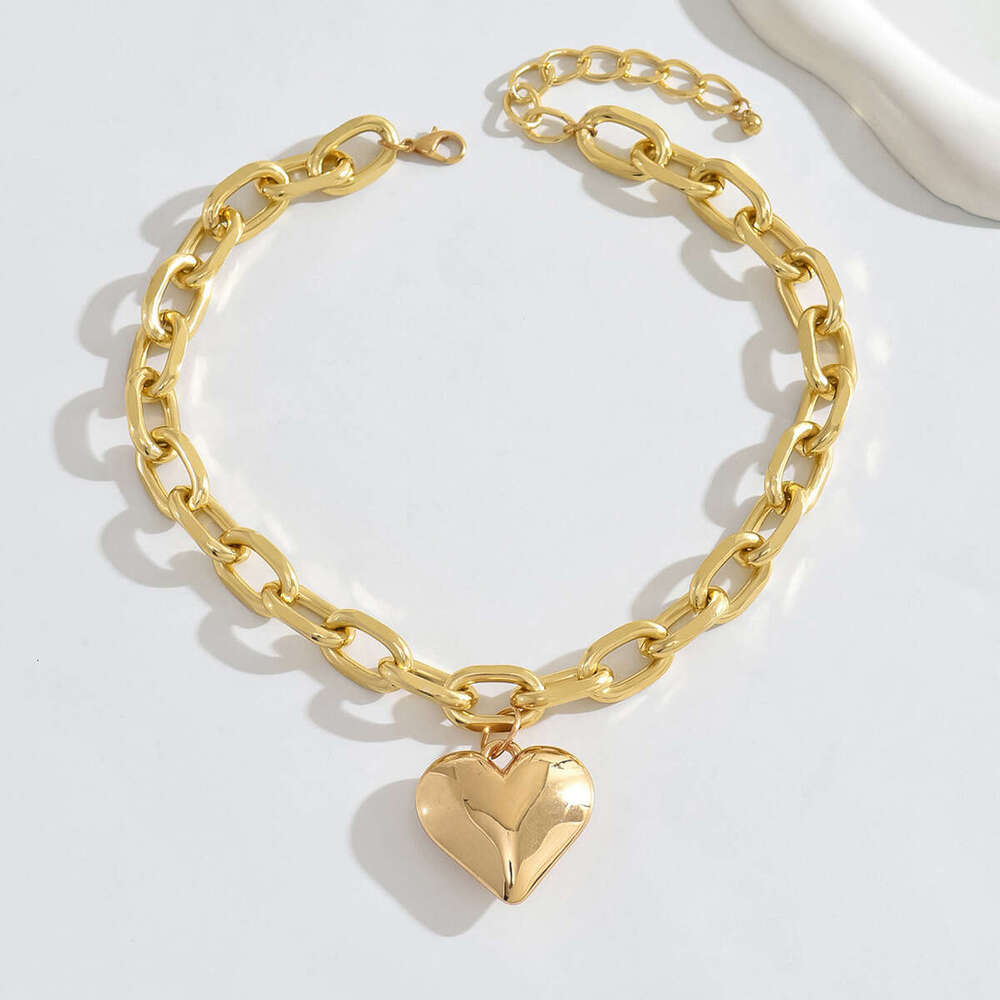 Luxury Jewelry Pendant Necklaces New Arrival HighQuality Designer Necklace Rhombus Four-Leaf Clover Diamond-Encrusted Gold Plated Flowernecklaces for 