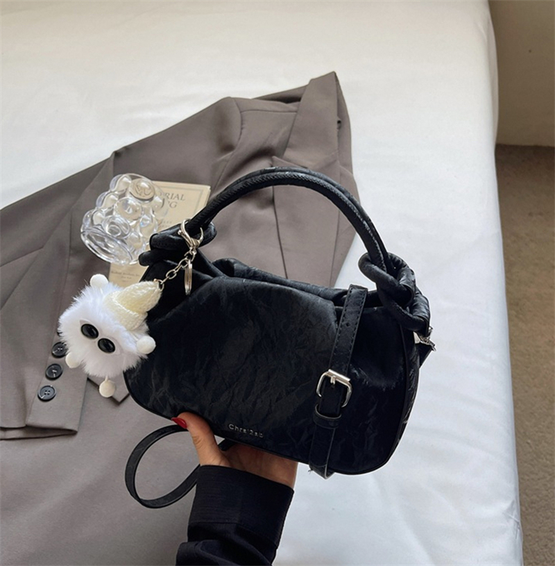 2025 free shipping designer luxury womens new version soft leather small fashion temperament chain bag single shoulder crossbody bag