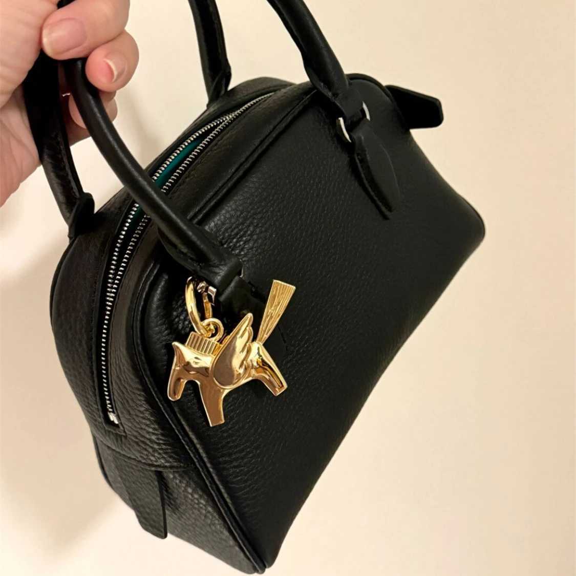 Alloy Horse Keychain Pendant for Ladies Women Bag Horse Charm Handmade Charm for Home Bag Car Decoration Accessories Gifts XJ250822