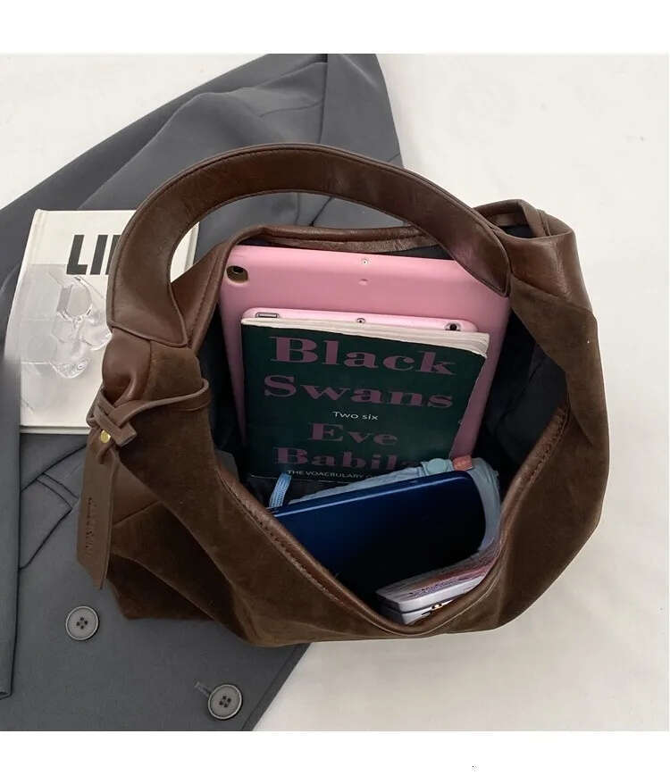 Designer Bags Autumn And Winter Designer Bag Women's Suede Tote Shoulder Half Moon Armpit Casual Simple Leisure Magnetic Bule Closure Soft PU Lea