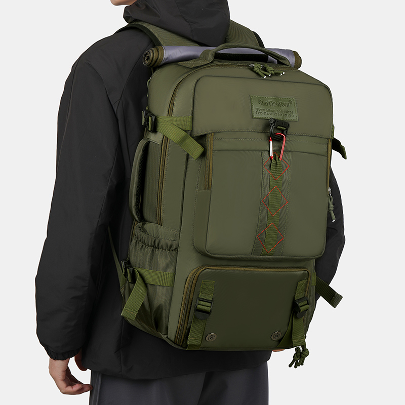 High-Quality Camouflaged Drone Holder Bag: Robust Construction and Ample Interior