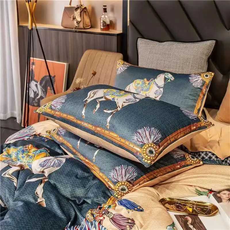 5pcs Designer Bedding Set Thick Warm Winter Velvet Luxury Bed Fabric King Size European Court Style Covers Flat and Fitted Bed Sheet G250822