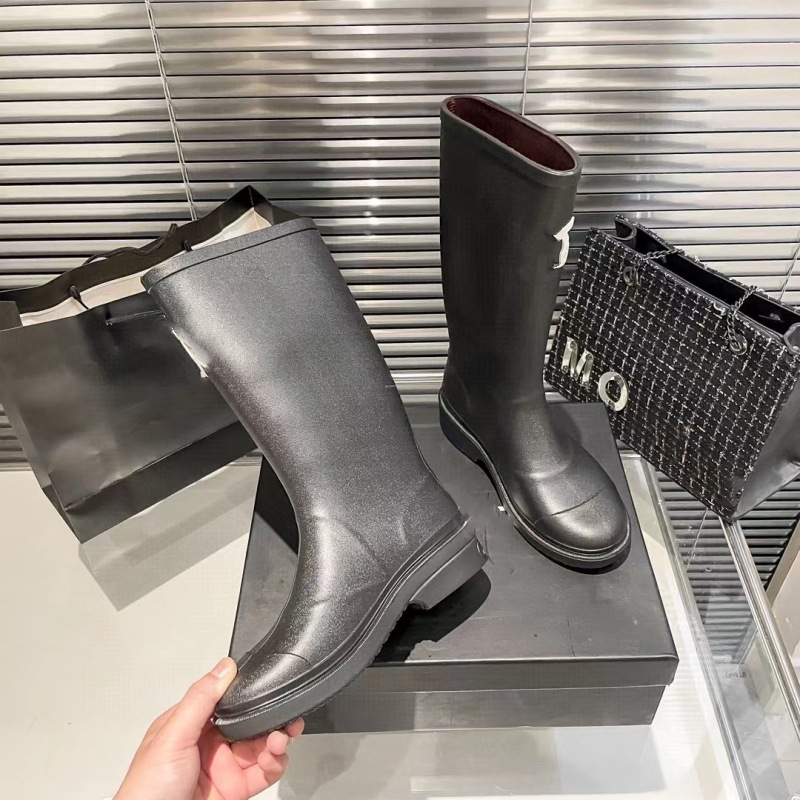 2025 Designer brand square toe Women Rain boots Thick Heel Thicks Sole Ankle over the knee Women's Rubber Boot good quality Rainboots waterproof