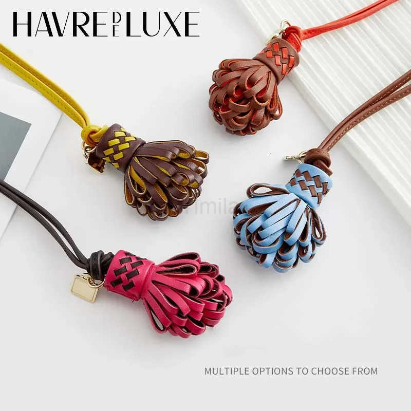 Tassel Flower Bag Charm for Womens Bag Handmade Genuine Leather Fashion High-end Leather Keychain Bag Accessories U250822