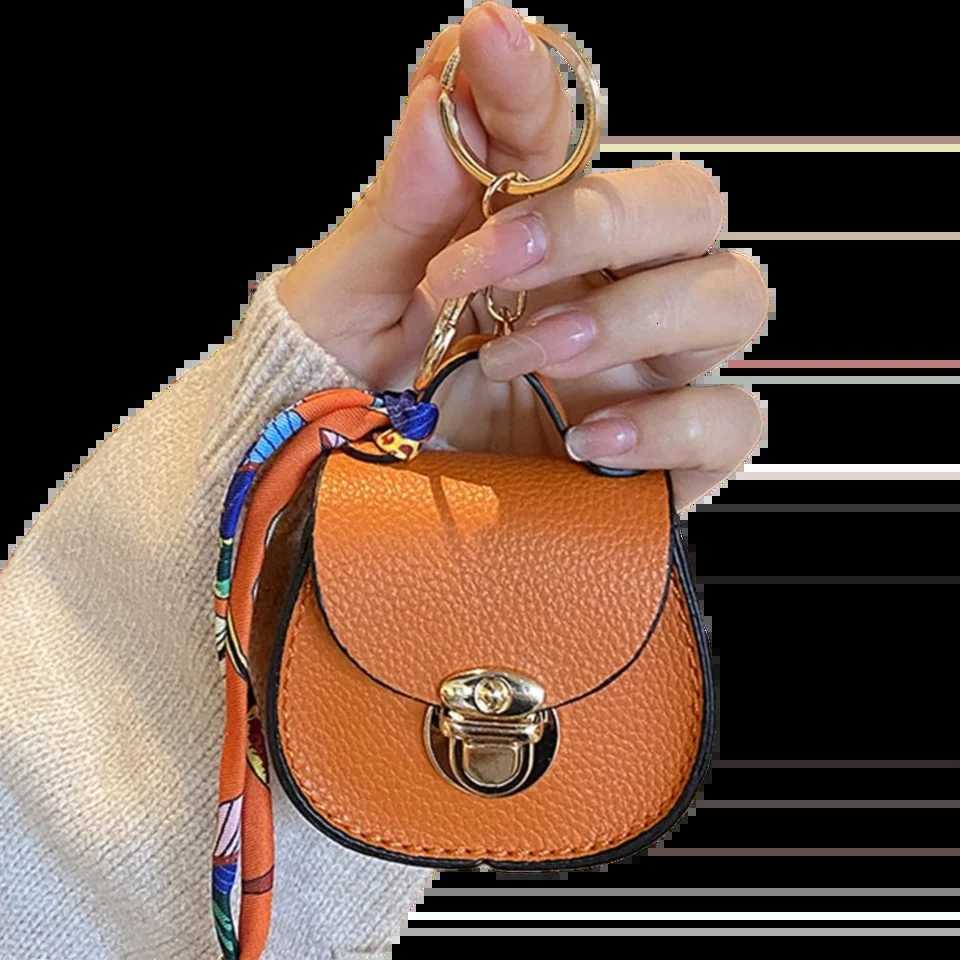 Fashion Keychain Small Coin Purse Leather Multifunction Mini Storage Pouch Womens Bag Pendant Portable Earphone Bag Z250822