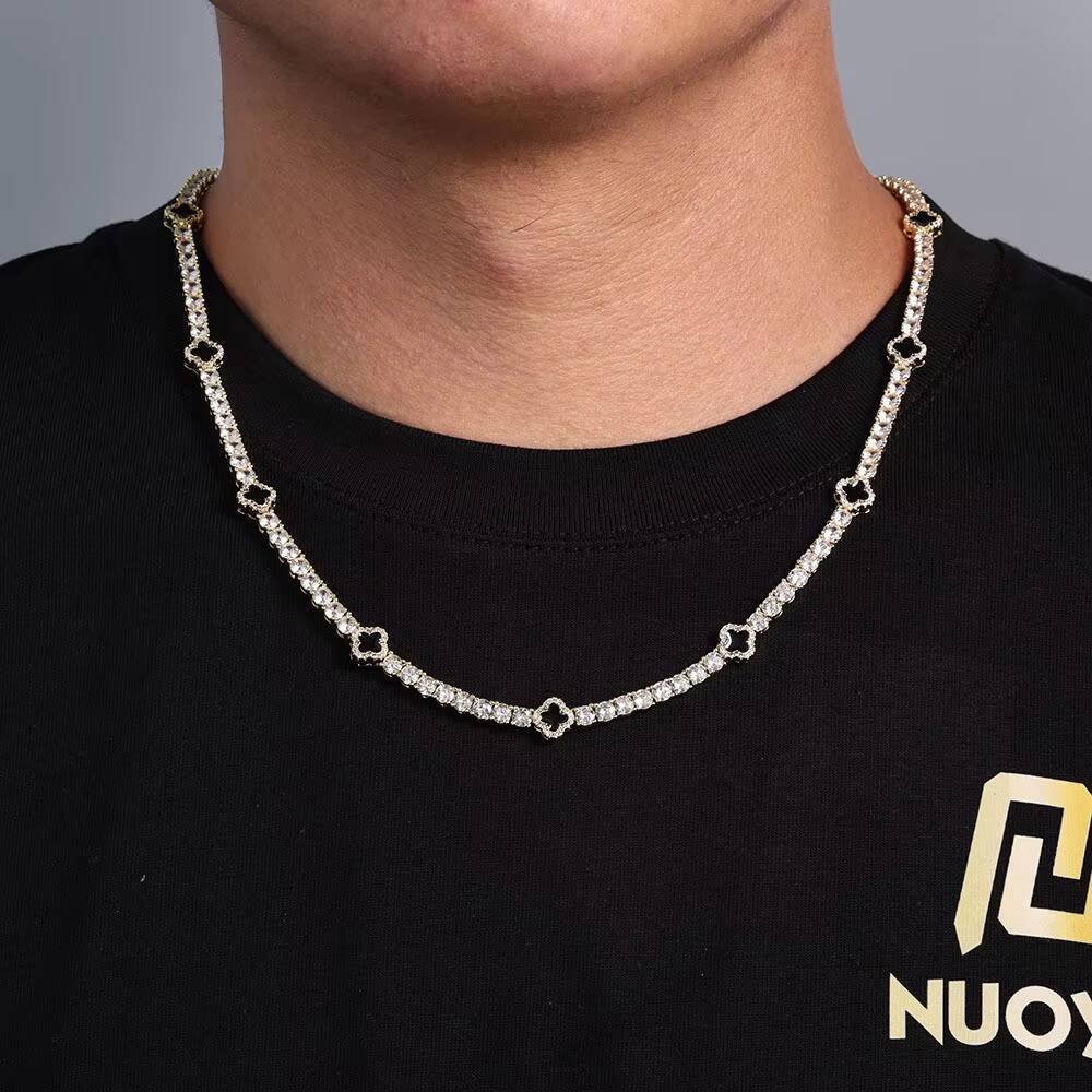 Fashion Hip Hop Jewelry Four-Leaf Clover Tennis Necklace Women's White Gold Ice Type Moissanite Necklace