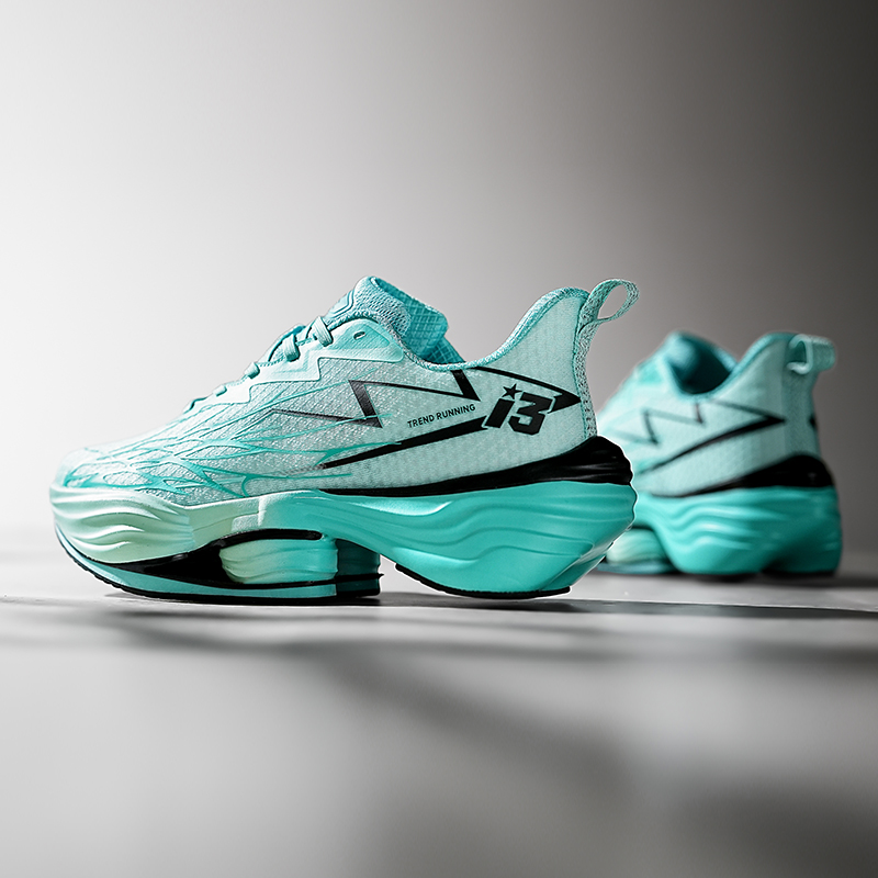 N HOT Designer free shipping Running Shoes Running shoes men comfortable breathable fashionable sports shoes couples thick soled