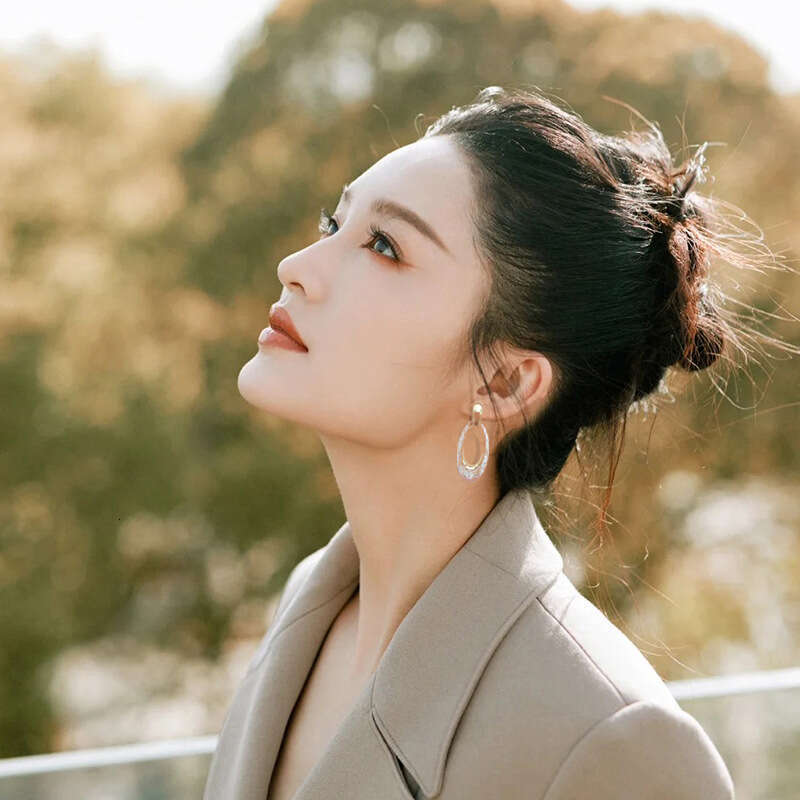 2025 Minimalist Statement Jewelry Enamel Geometric Earrings - Oversized Hollow Pearl White Dangle Earrings with Shell Motif