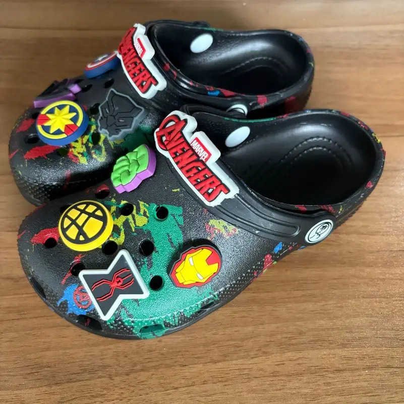 Disney The Avengers Anime Children Slippers Disney Kawaii Hole Sandals Eva Beach Breathable Shoes Outdoor Non Slip Comfort Gifts W250822