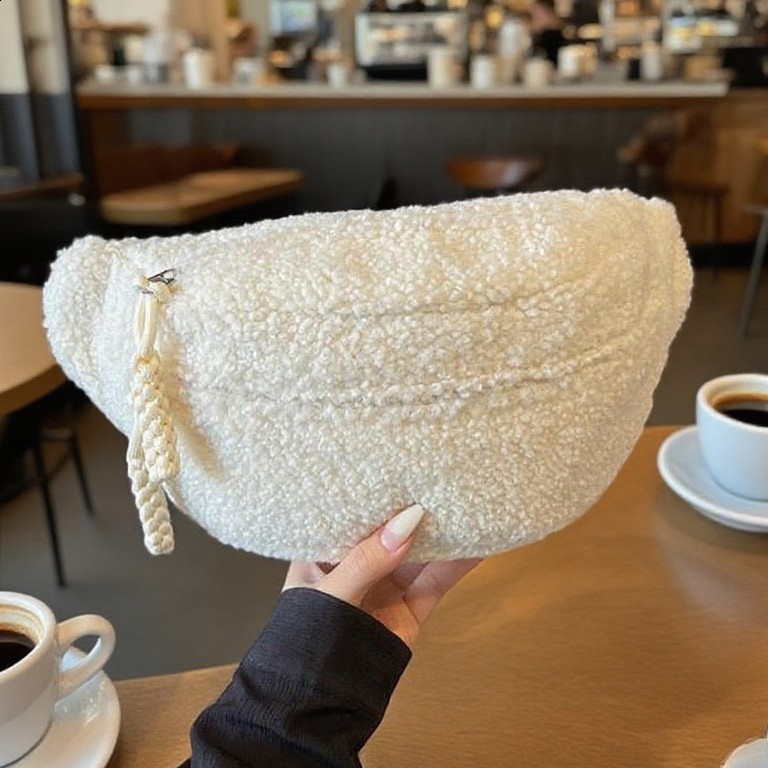 2024 Autumn Winter New Teddy Fleece Plush Bag Large Capacity Korean Style Crossbody Bag Casual Waist Bag Chest Bag