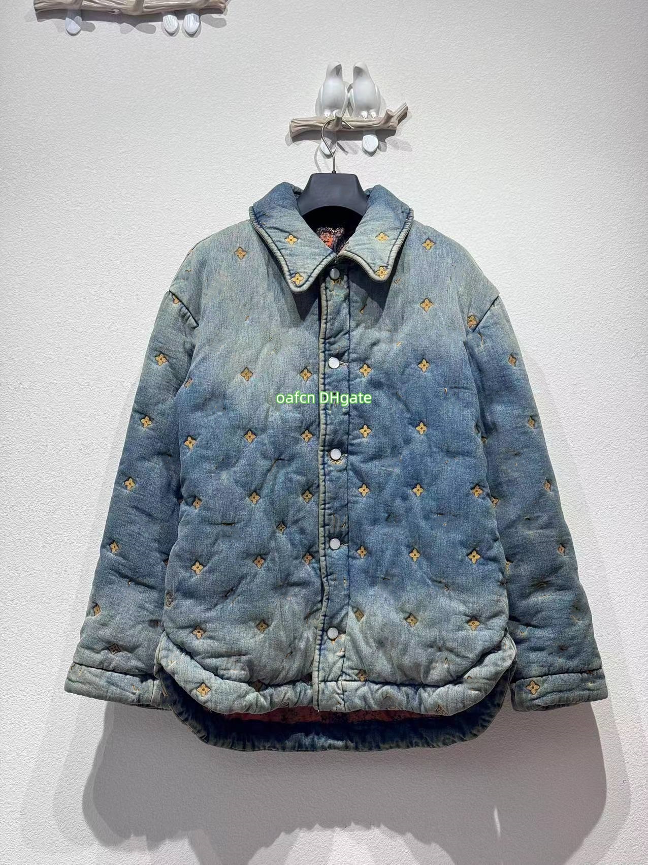 Designer mens jackets hoodies windbreaker Flight Jackets fashion hooded Bomber coat sports windbreake Fashion money spent on clover logo jacket 7504