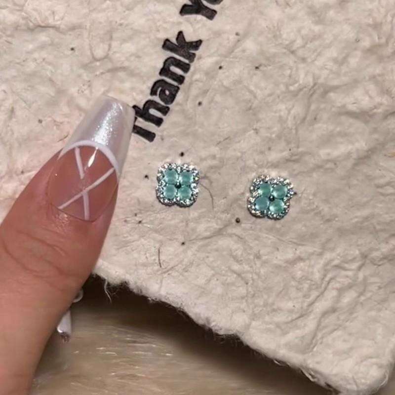 DHpet Spring Breeze Letter Mint Manbo Green Four-Leaf Clover 2024 New High-End Elegant Earrings