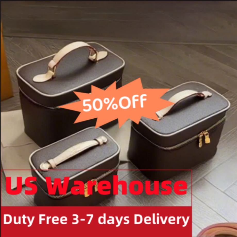 Designer Cosmetic Bag Tote Makeup Bag printed letters modern travel jewelry box Toilet Crossbody Women Make Up Purse Wash Bags Luxury Makeup Case free shipping