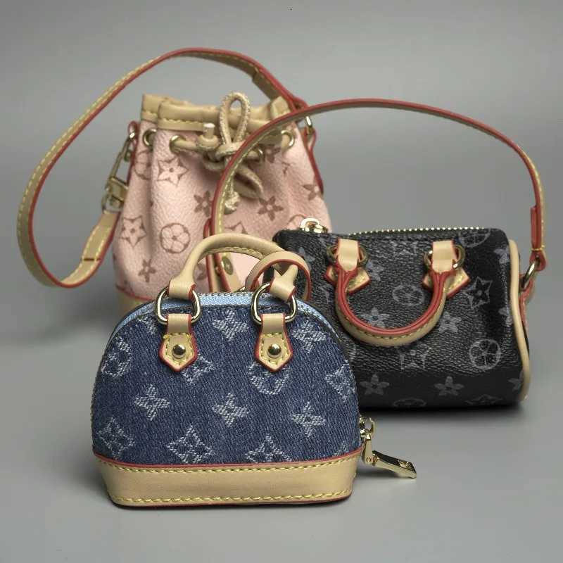 Mini Change Bag Mouth Red Envelope Presbyopia Shell Bag Earphone Bag Keychain Creative Trend Bag Pendant Jewelry Z250822