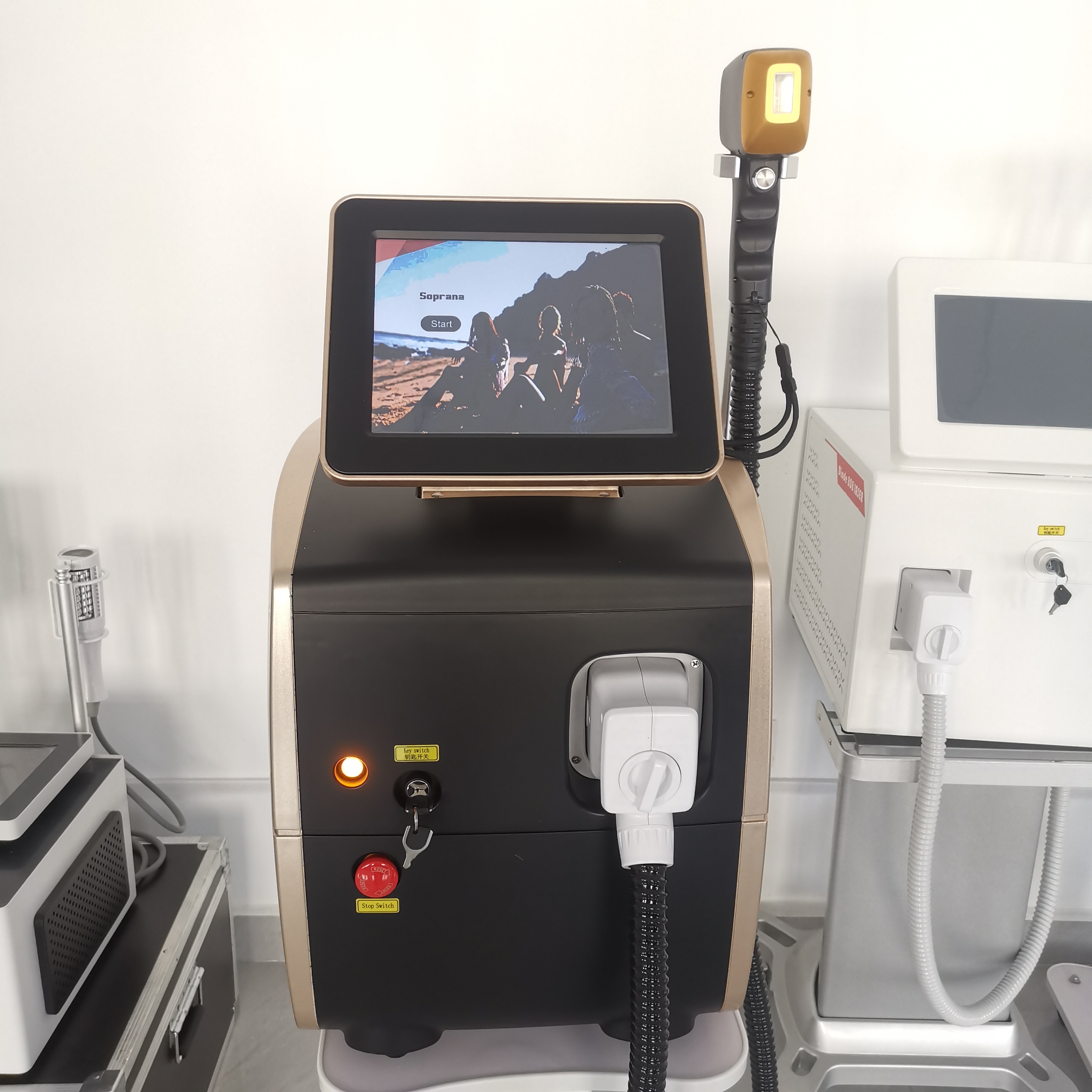 2025 diode laser hair removal device, 755nm, 8080nm, 1064nm safe, painless and permanent hair removal, used for home and salon use