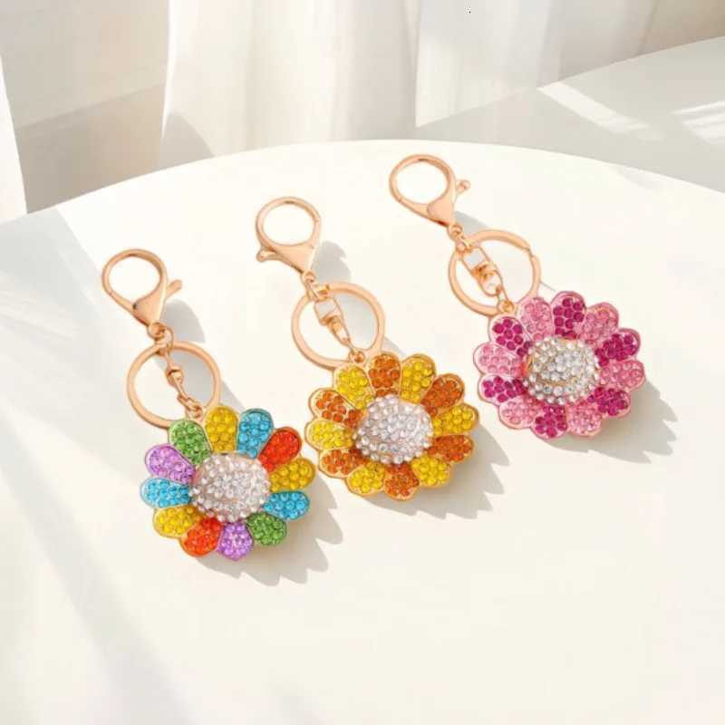 Rural Style Sweet Suower Car Keychain Bag Decoration Floral Accessories X250822