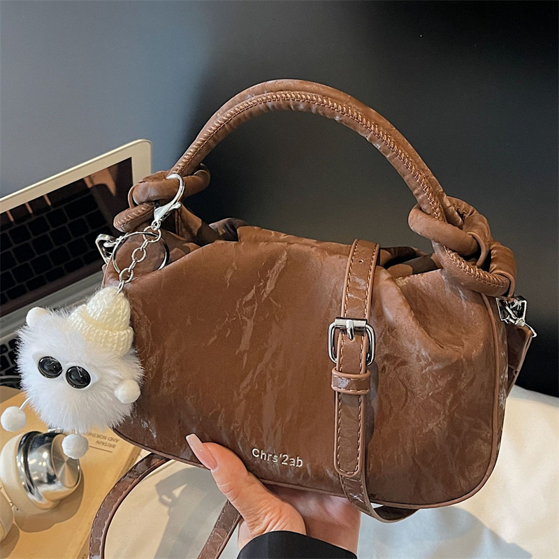 2025 free shipping designer luxury womens new version soft leather small fashion temperament chain bag single shoulder crossbody bag