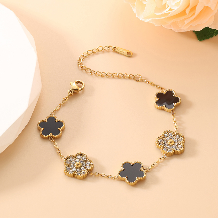 Titanium Steel Five-Leaf Clover Bracelet with Inlaid Dias Mother-of-Pearl, High-End, Non-Fading, Simple and Versatile Jewelry Z260313