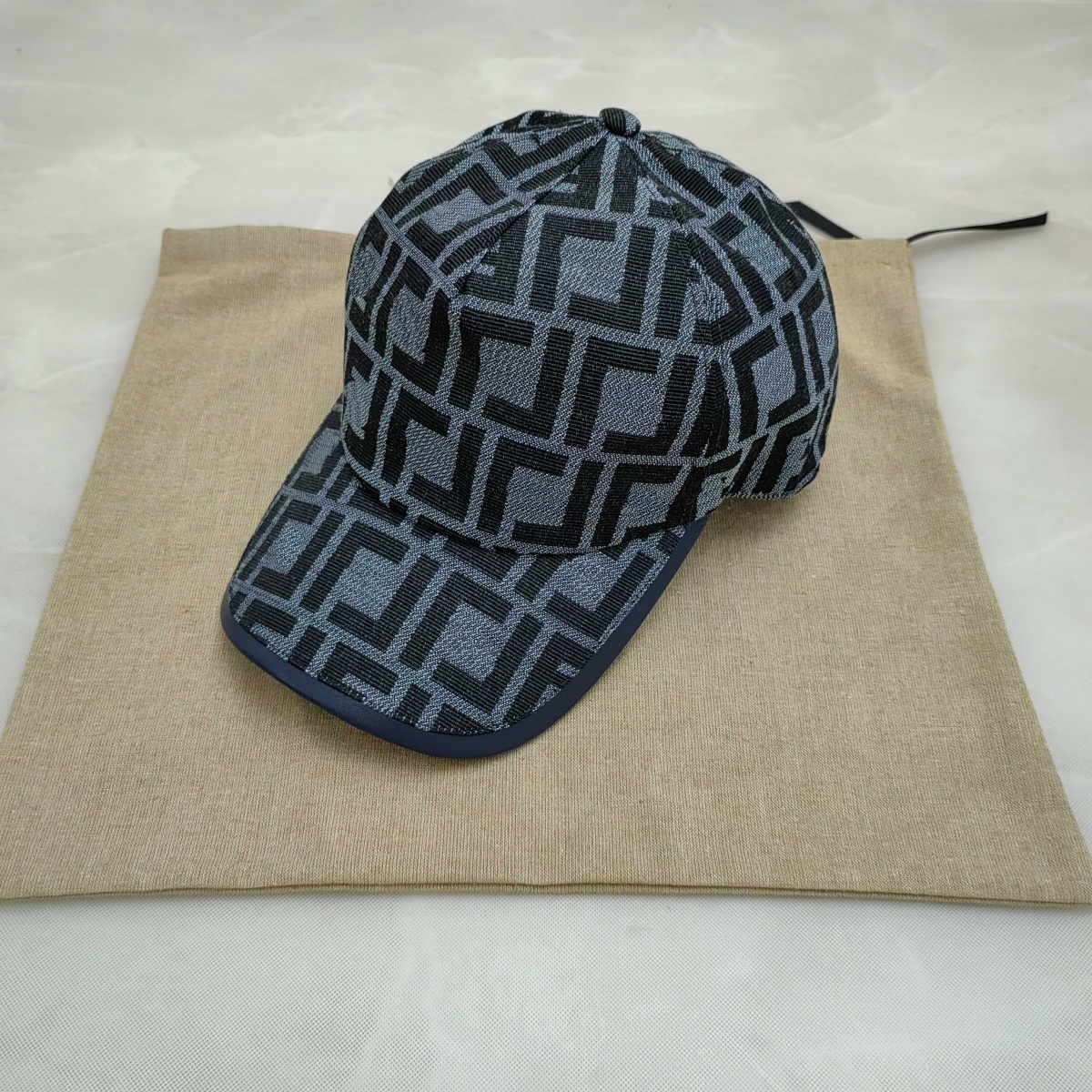 Classic Men's Baseball Cap - Soft Structured Cotton Adjustable Strapback Perfect for Everyday Casual Wear Sun Protection b3