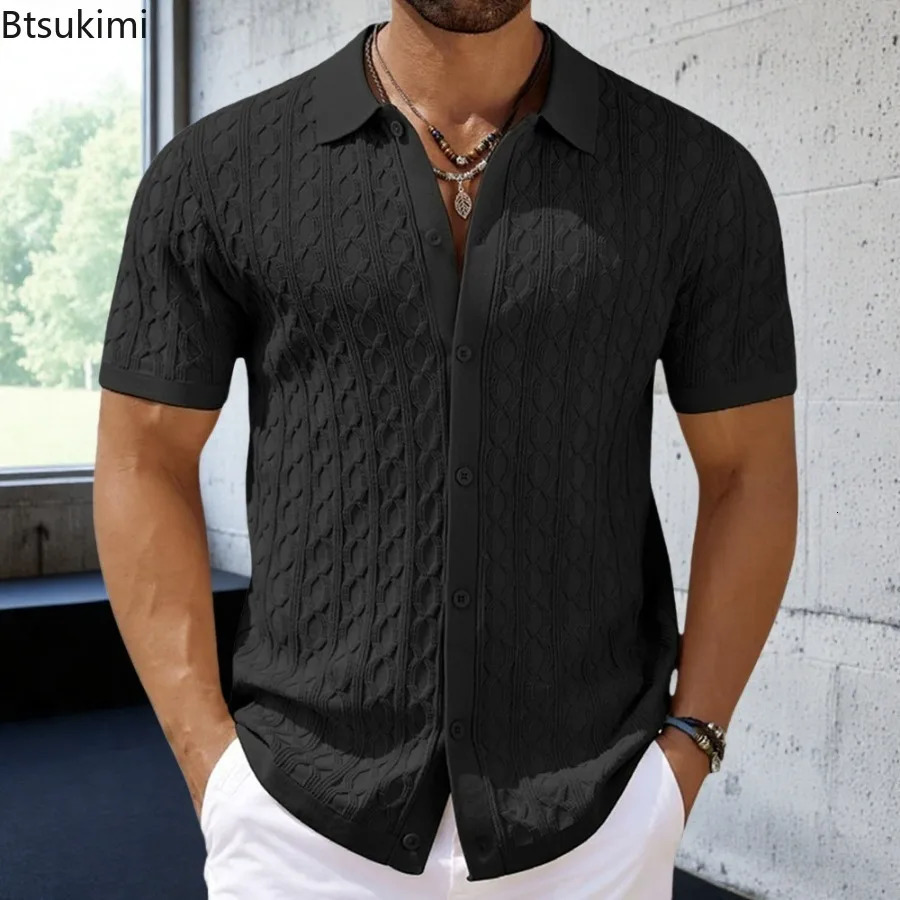 2025 Mens Summer Short Sleeve Polo Shirts Knitted Lapel Cardigan Top Stripe Stitching Men Polo Tee Shirt Fashion Camisa Hombre 250822