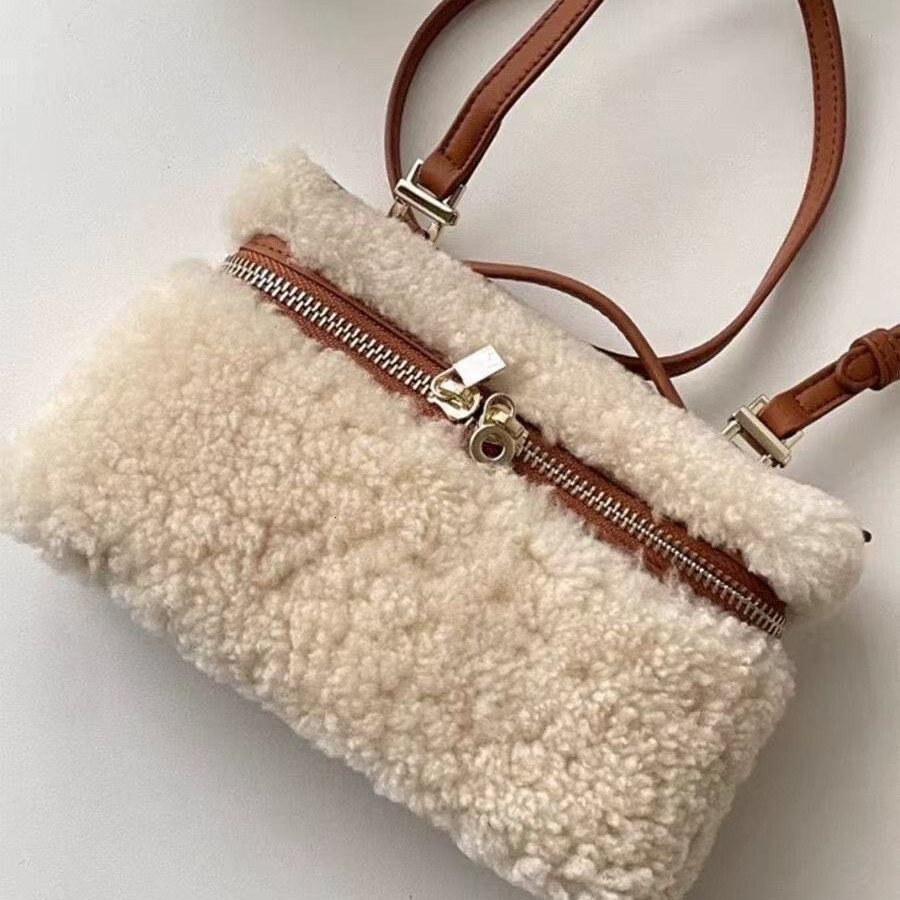 2025 Designer Bag New High-end Vintage Wool Lamb Handbag Box Bag For Free Delivery To Your Door Women, Niche Design Single Shoulder Luxury Bag Crossbo