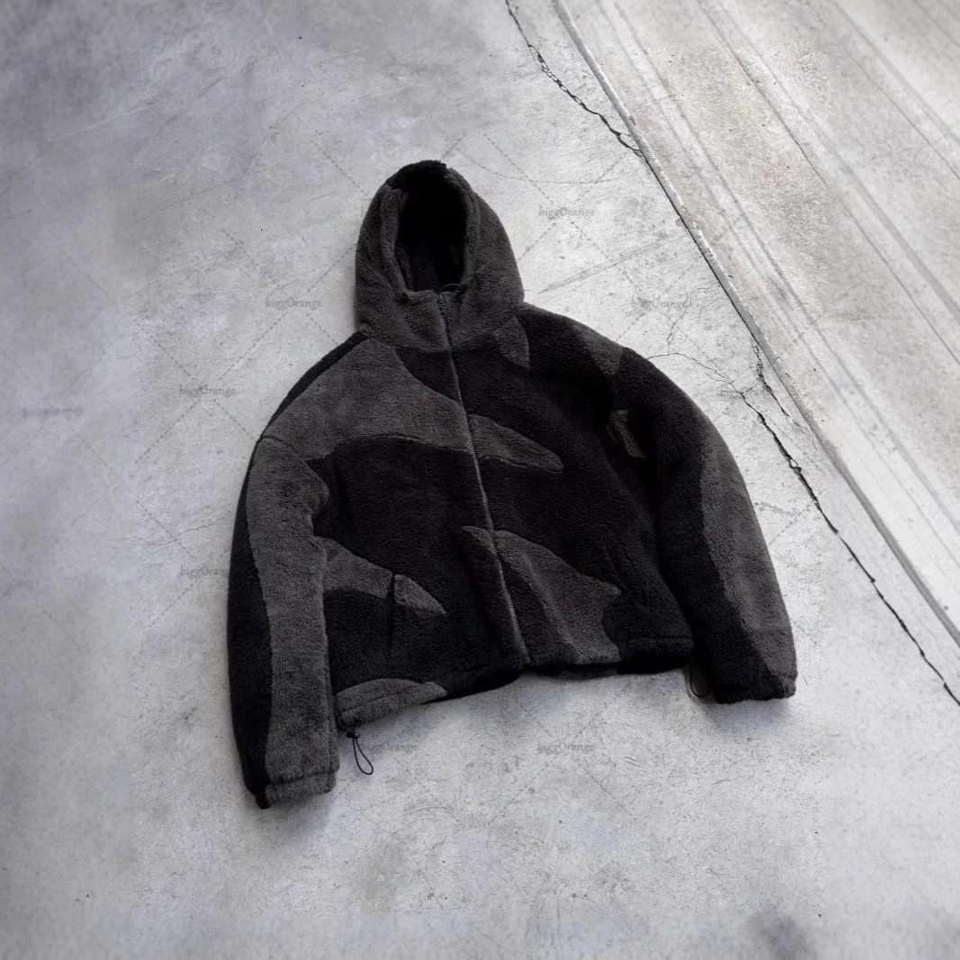 Street Wear Mens and Womens Zipper Hooded Mens Wool Jacket Autumn Winter American Retro Lamb Wool Splicing Windproof Jacket 250822