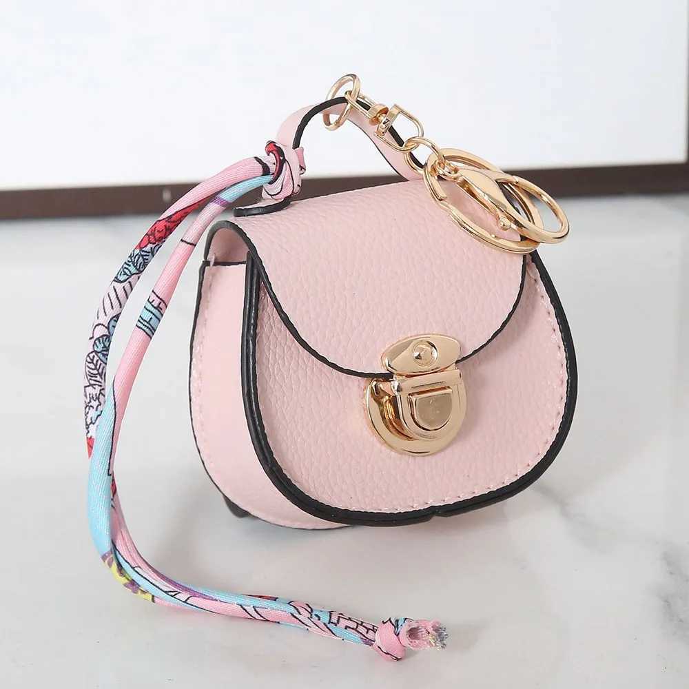 Fashion Keychain Small Coin Purse Leather Multifunction Mini Storage Pouch Womens Bag Pendant Portable Earphone Bag Z250822