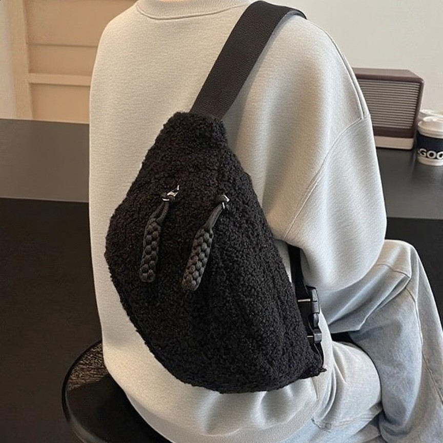 2024 Autumn Winter New Teddy Fleece Plush Bag Large Capacity Korean Style Crossbody Bag Casual Waist Bag Chest Bag