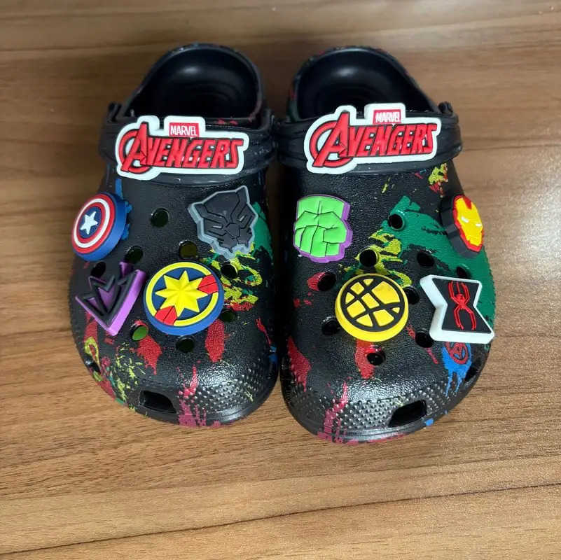 Disney The Avengers Anime Children Slippers Disney Kawaii Hole Sandals Eva Beach Breathable Shoes Outdoor Non Slip Comfort Gifts W250822