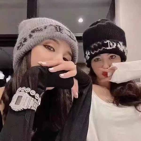 designer beanie bonnet skull cap bonnet luxe hat Winter knit caps casquette for women men Warm cap big logo versatile Tide Multi color Couple Pullover scheme Hat vogue