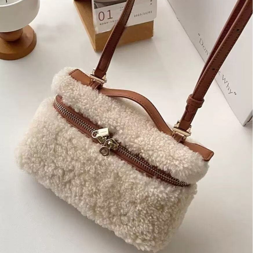 2025 Designer Bag New High-end Vintage Wool Lamb Handbag Box Bag For Free Delivery To Your Door Women, Niche Design Single Shoulder Luxury Bag Crossbody Bag