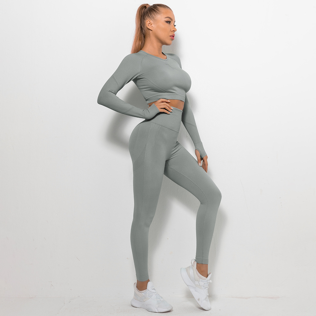 Seamless Yoga Two-Piece Set Women High Waist Tight Sports Long Sleeve Fitness Yoga Pants Yoga Suit Complete styles and good quality
