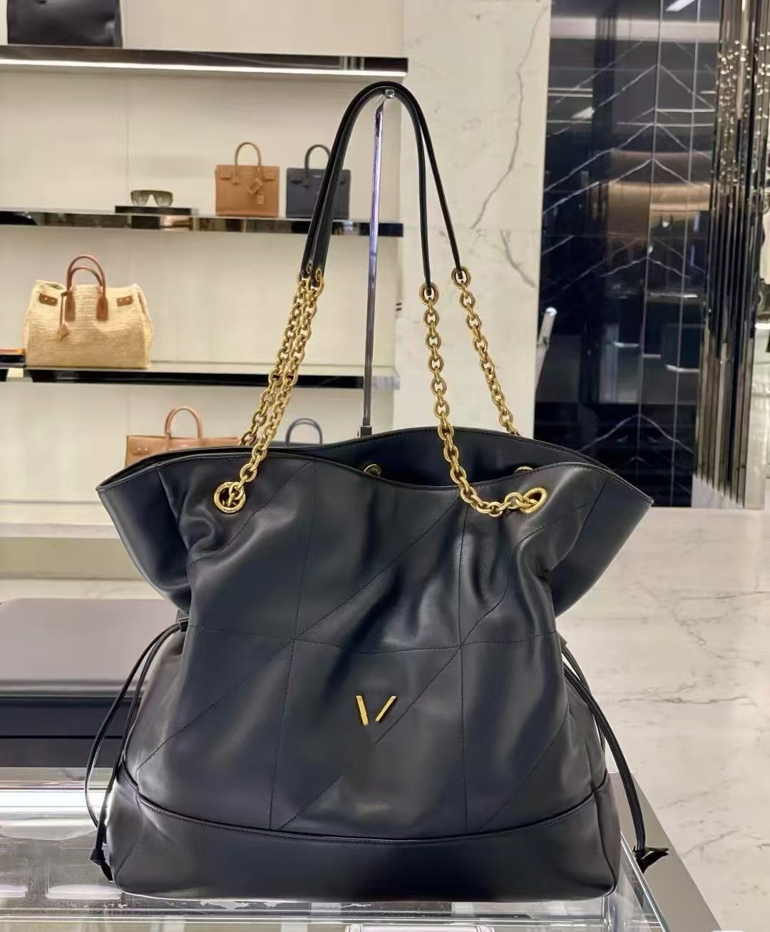 Luxury handbag Suede Leather jamies Tote Bag Sac Gold chain trendy bags Womens men Crossbody Shoulder bag high quality pochette Fashion Clutch Designer shopper bag