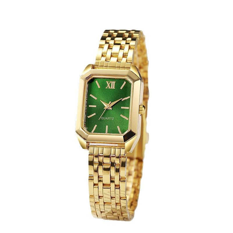 The new square, retro, niche, fashionable and high-end ladies' watch features a light luxury style W250704