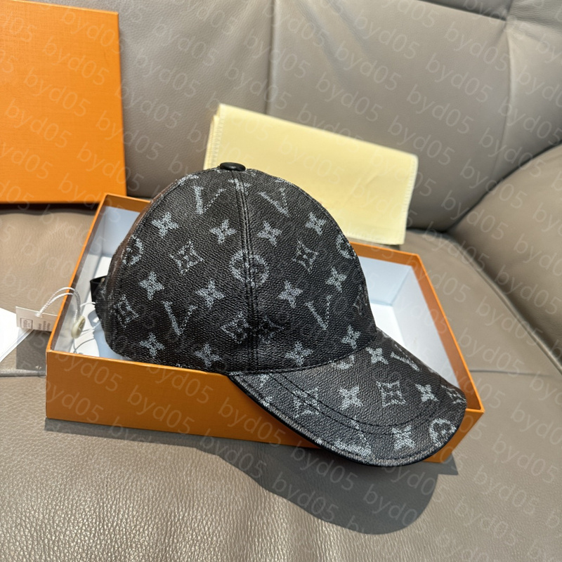 2025 Mens Woman Designer Cowhide Baseball Cap Fashion Adjustable Bucket Hats Classic Beanie Skull Caps High Quality Sunscreen Hat