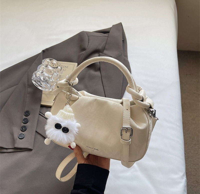 2025 free shipping designer luxury womens new version soft leather small fashion temperament chain bag single shoulder crossbody bag