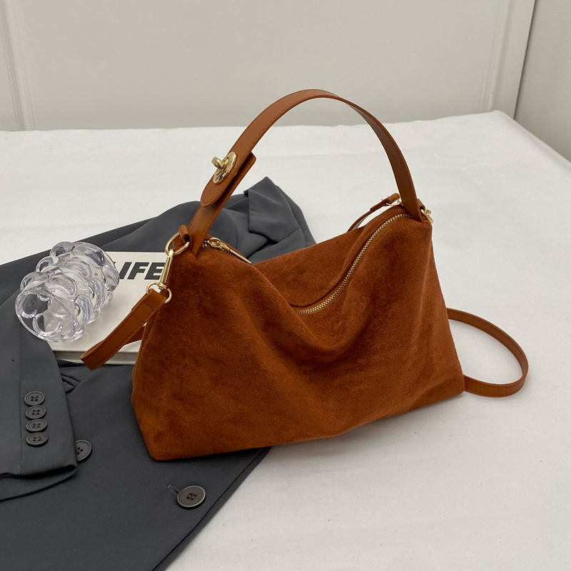 2025Girls' soft leather handbag, handbag, casual daily essential backpack, 2025 simple and fashionable design, women's top essential casual 