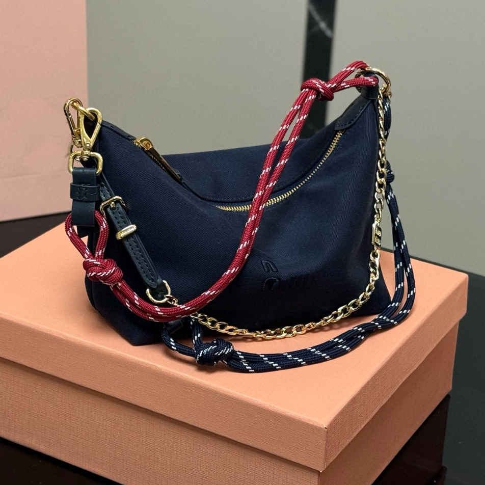 2025 High quality Designer Shoulder Bags Tote bag Luxury Bag Leather ladies handbag Highquality casual fashion accessory bag 10A Small square package shopping bag