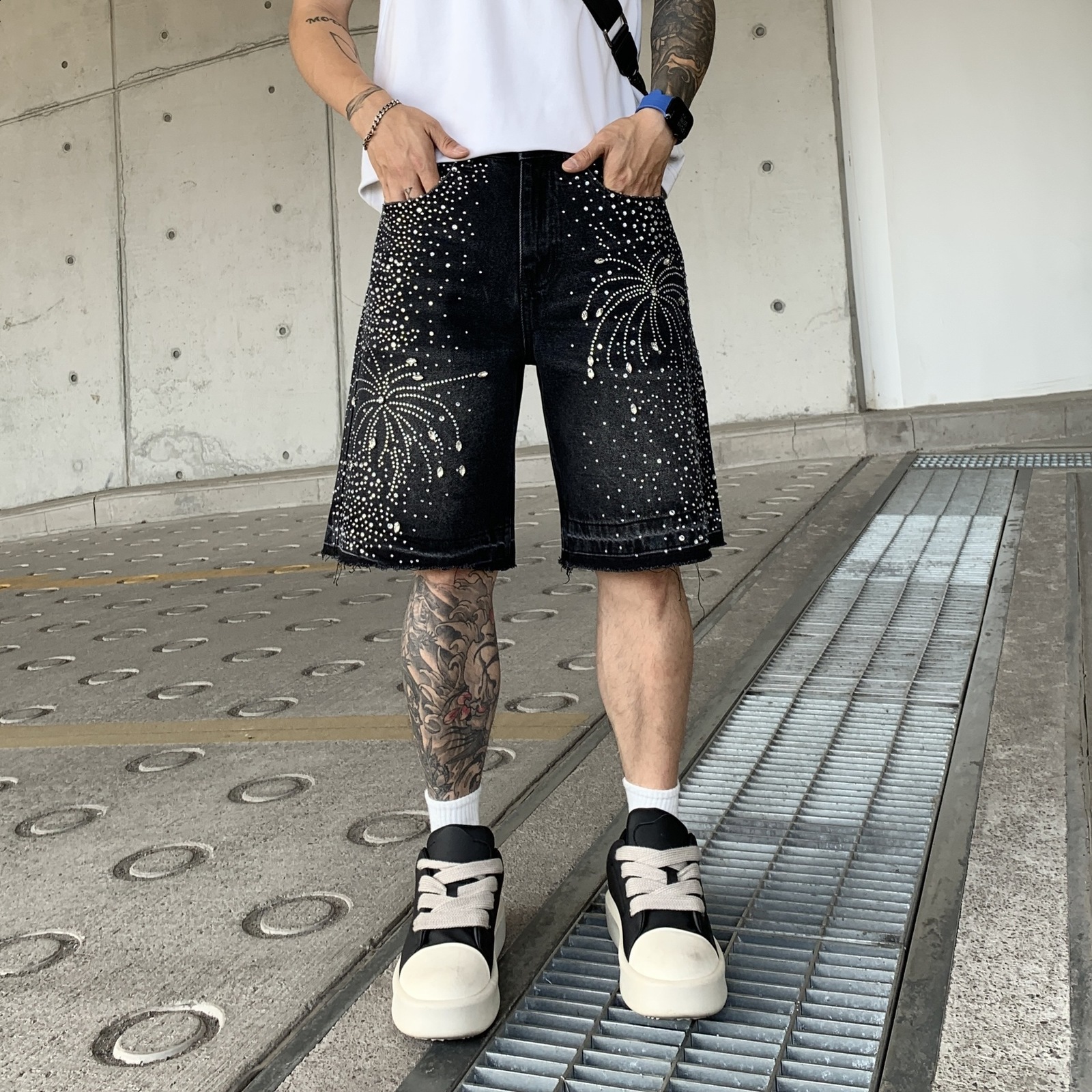 Peerage Y2k vintage rhinestone wash wide leg bag long Jorts mens streetwear excessive wear black gray loose denim jeans shorts 250109