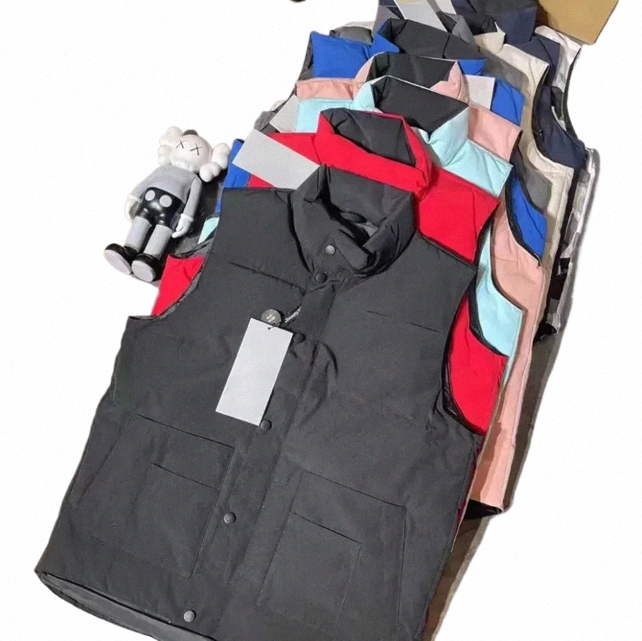 mens vest designer vests jacket from Canadian loose coat goose waistcoat feather material graphite gray black and white blue fashion trend couple coat P4Z8#
